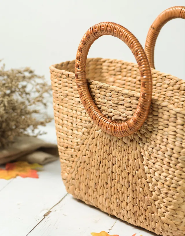 fatti a mano, borsa a mano, fatti a mano borsa, rattan a mano borsa, borsa a mano in rattan, borse, borse fatte a mano, pocket cloud, rattan, fibra di cloud. Cloud e hosting per imprese: ubicazione dati, SLA e costi